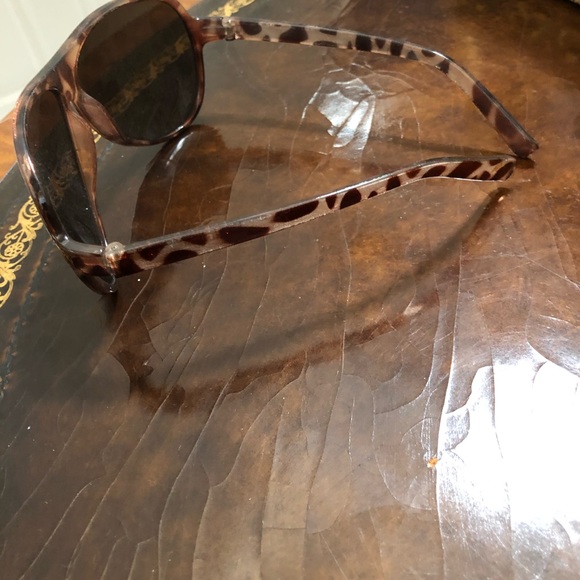 Leopard Aviator Sunglasses - Picture 2 of 4